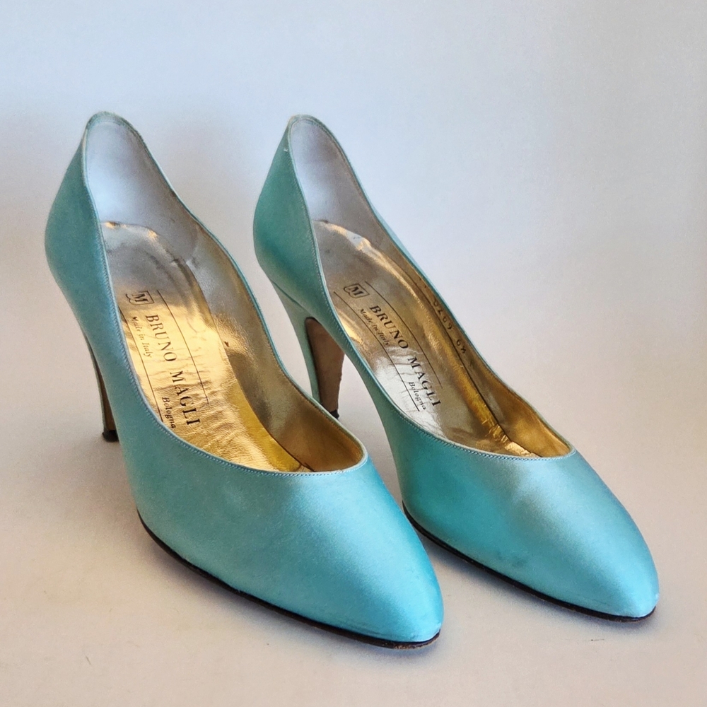 Bruno Magli Women's Turquoise Blue Heels 6.5 Vintagr Satin